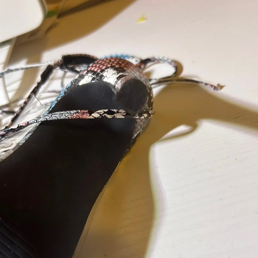 Shoe Dazzle Black and Pink Snakeskin Heels